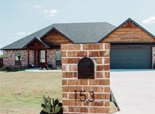 153 Maple Leaf Dr, Durant, OK 74701