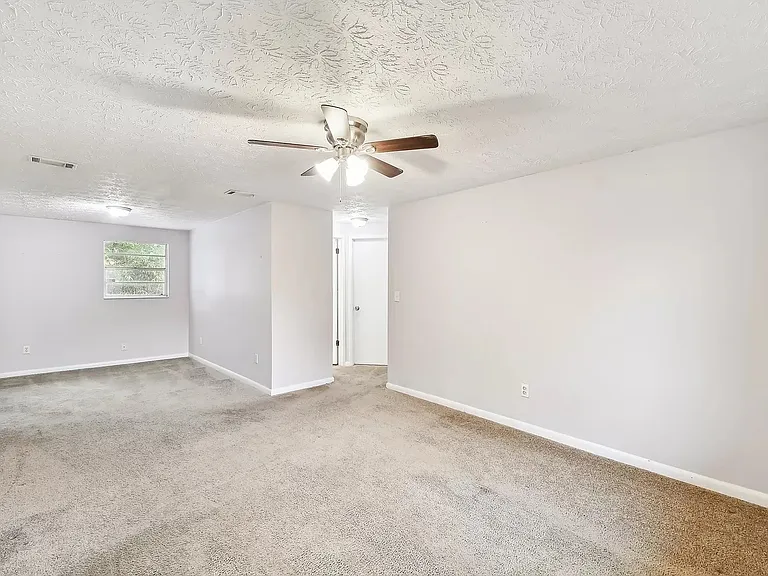8657 Moss Haven Rd — Photo 12