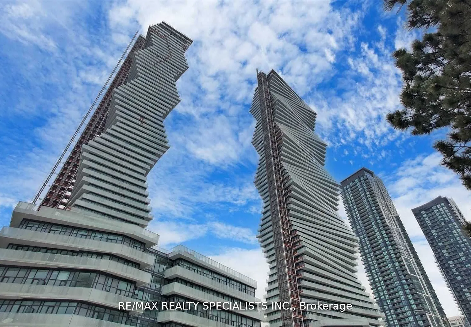 2 bed, $2,400 — Photo 1