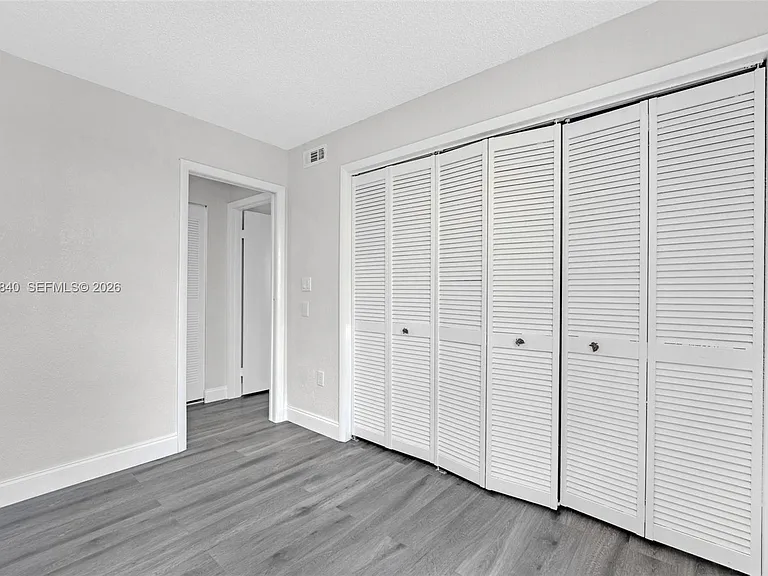 10065 NW 54th Ter — Photo 33