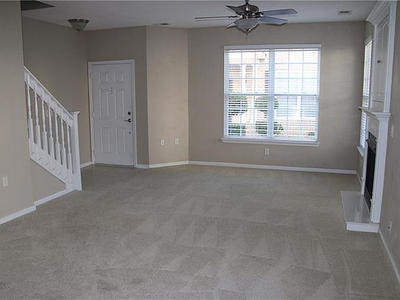 3rd image of 2268 Wessington Dr