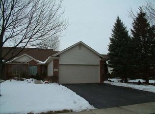 1650 Spruce Ct, Temperance, MI 48182