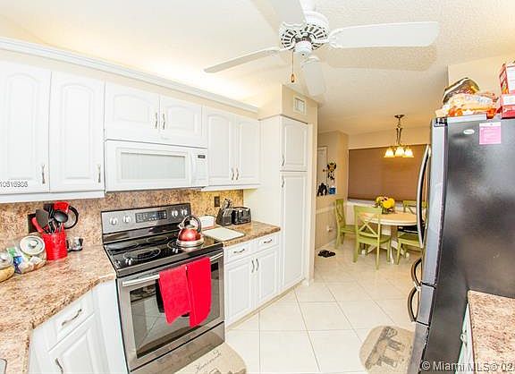 4th image of 7496 N Devon Dr #202