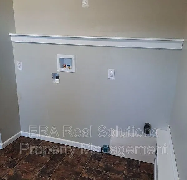 317 Bigelow St — Photo 8