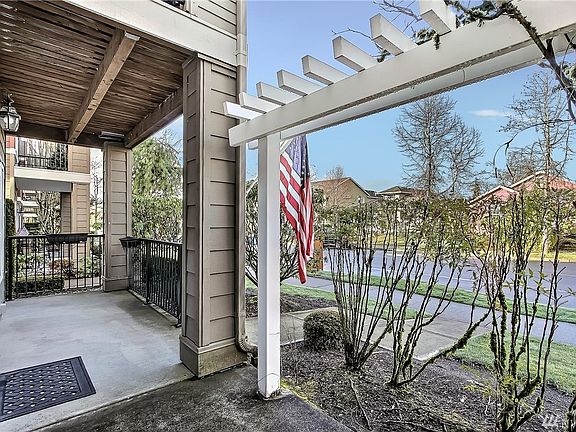 2nd image of 2144 Palisade Blvd #B-5