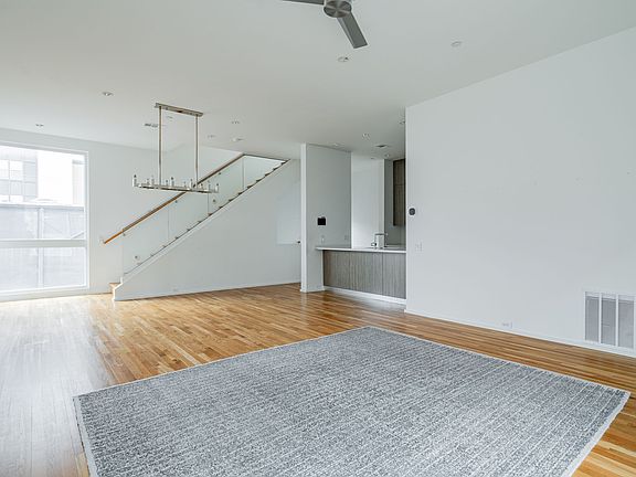 2nd image of 2706 Throckmorton St Unit B