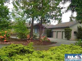 122 Fawn Ln, Sequim, WA 98382