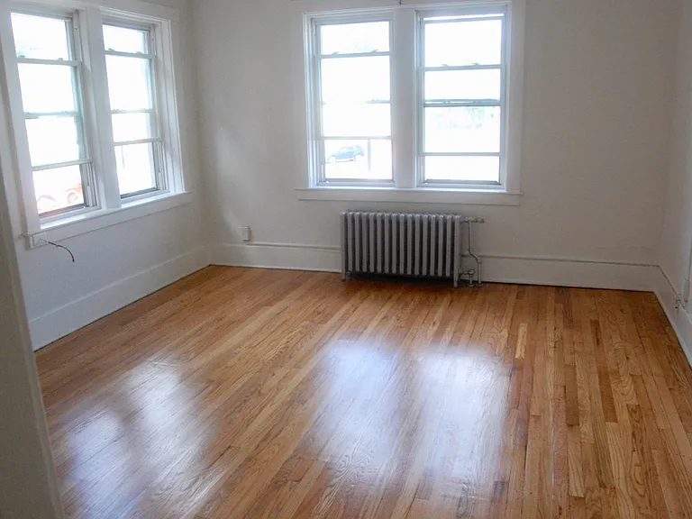 25 Broezel St #205 — Photo 4