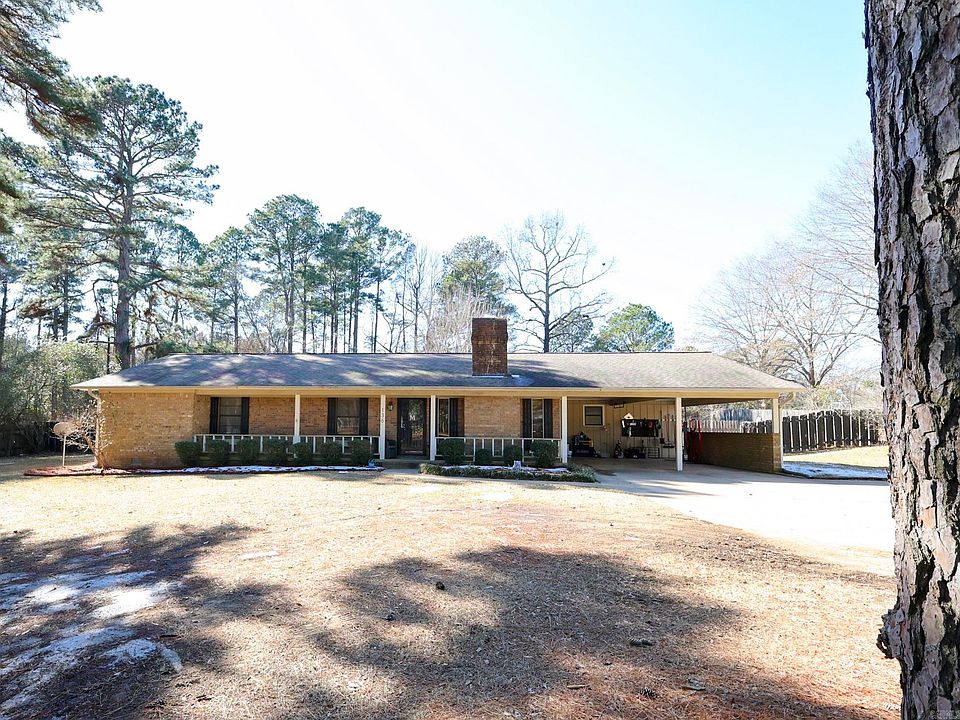 1st image of 136 Jacks Dr