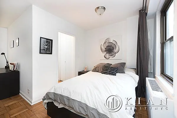 Rented by Kian Realty | media 22