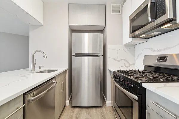 Rented by Living New York | media 13