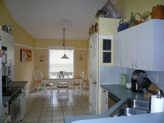 Bright and Open Kitchen