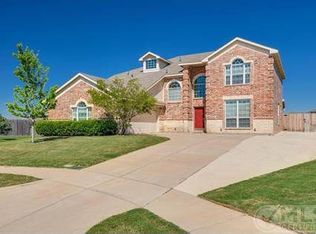 701 Champlain Ct, Midlothian, TX 76065