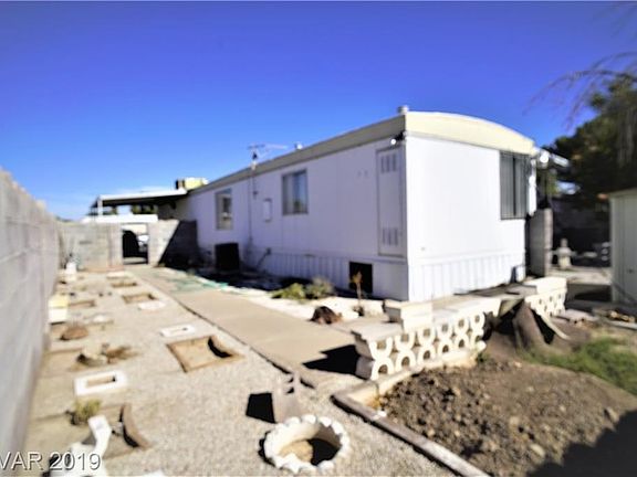 5th image of 3819 Pecan Ln