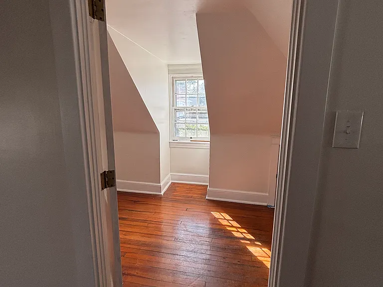 314 College Ave #B — Photo 17