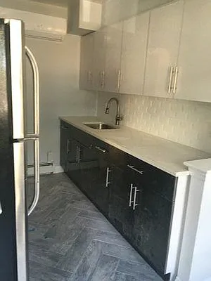 Rented by Metropolis International Realty Inc. | media 22