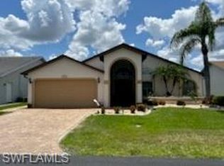 17785 Acacia Dr, North Fort Myers, FL 33917