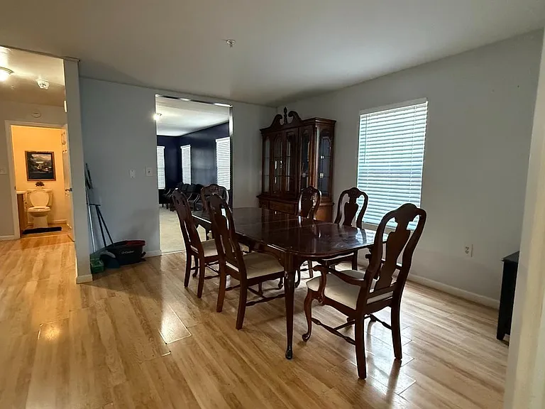 5212 Astor Pl SE — Photo 57