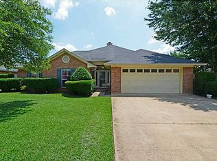 5110 Elm Dr, Bossier City, LA 71111