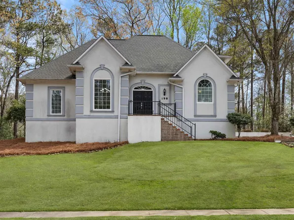 198 Brook Trace Dr, Hoover, AL 35244