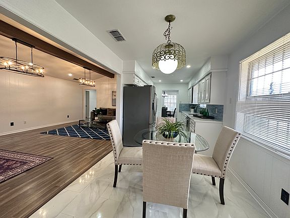 5th image of 7027 Hunnicut Rd