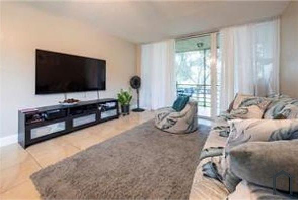 2nd image of 9461 Evergreen Pl