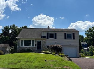316 Central Dr, Lansdale, PA