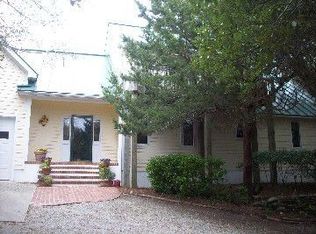 210 Salter Path Rd, Atlantic Beach, NC 28512