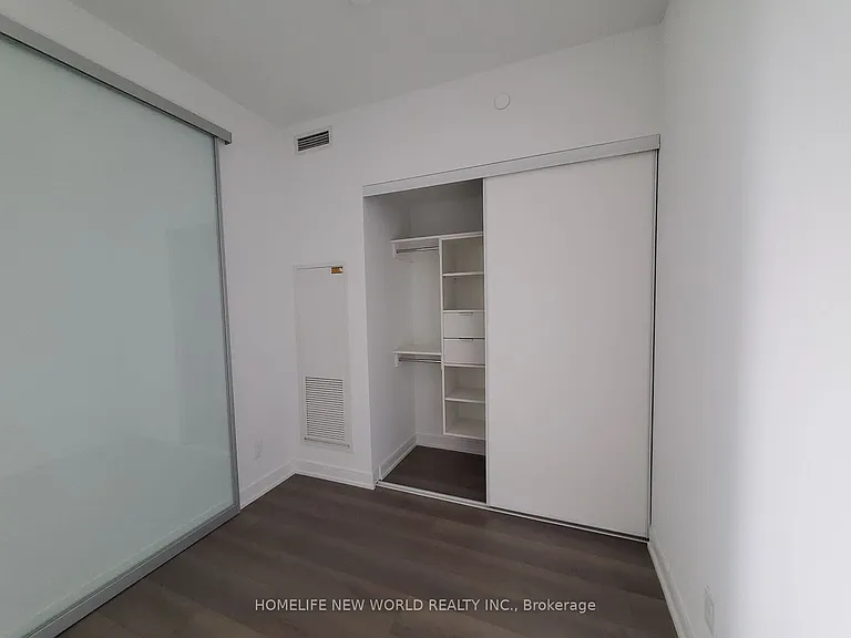 3 Gloucester St #3213 — Photo 6