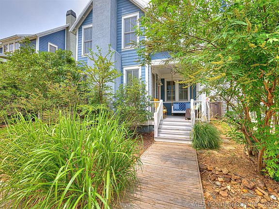 2nd image of 39 Boardwalk St