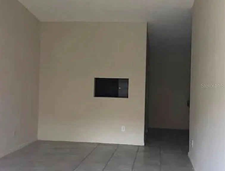 3124 Bloomingdale Villas Ct — Photo 4