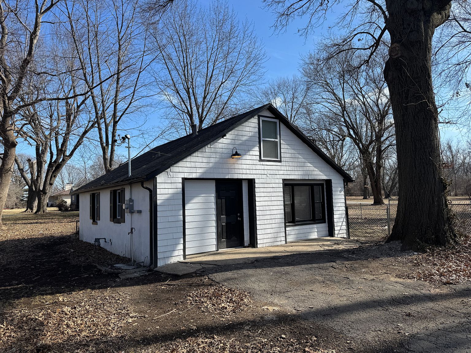 9901 Blue Ridge Blvd #B, Kansas City, MO 64134 | Zillow