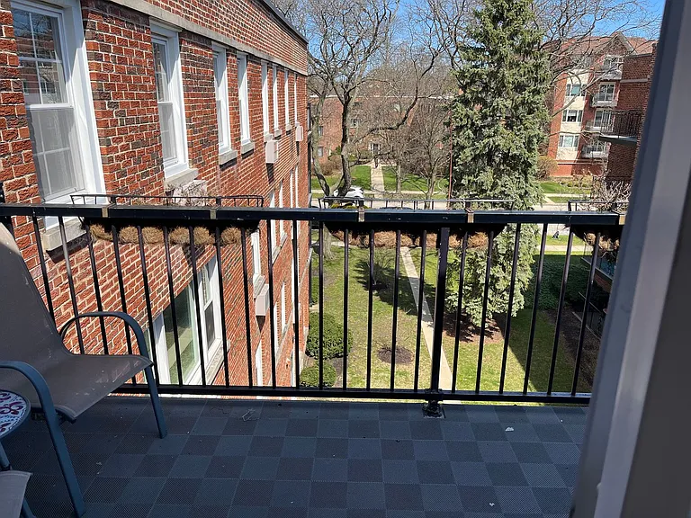 2620 Central St — Photo 12