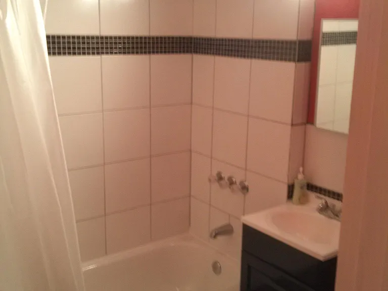 Bath with Cermac shower