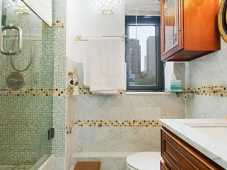 161 W 61st St #3F — Photo 18