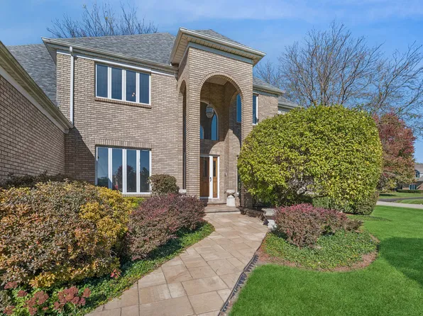 36W650 W Ridgewood Ln, Saint Charles, IL 60175