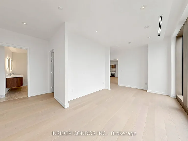 1315 Bay St #1703 — Photo 30