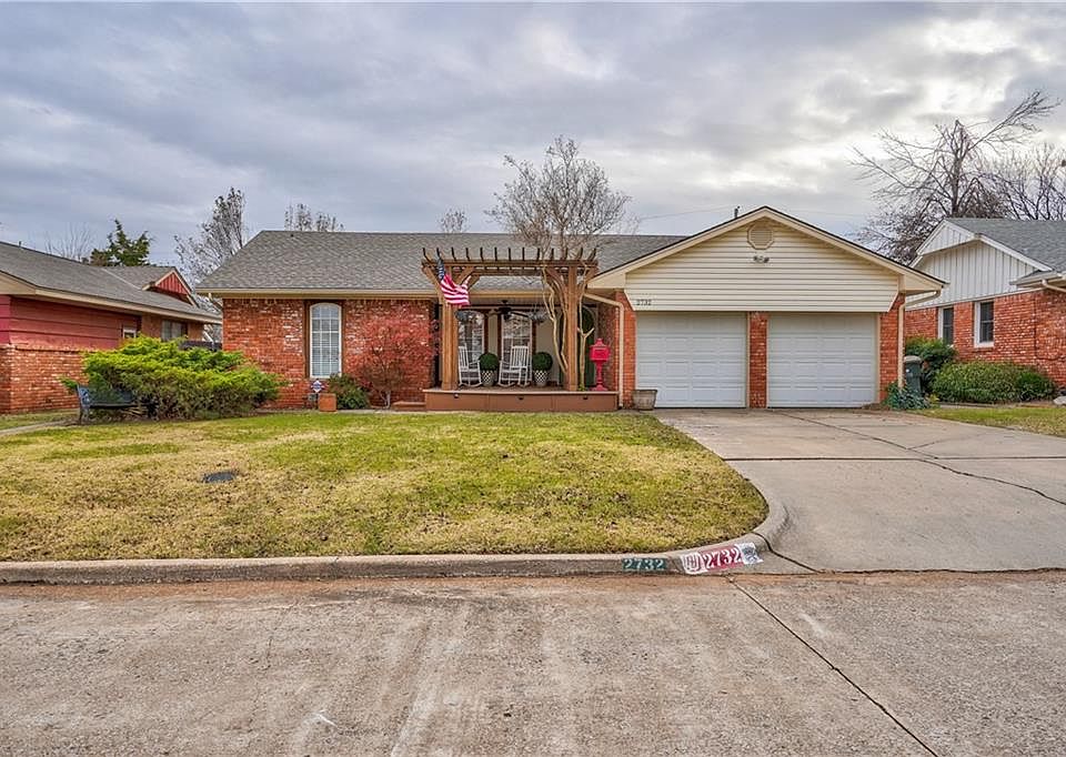 1st image of 2732 Northampton Pl