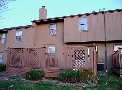 Take the Virtual Open House tour to see inside this FRESH townhome!