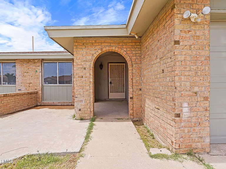 6713 Heartstone Ct — Photo 4