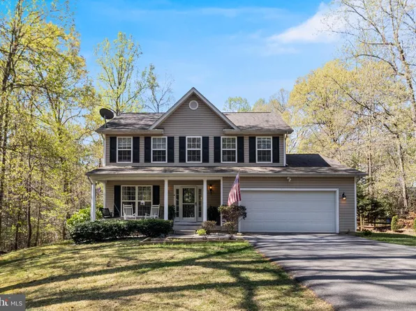 8442 Delegate Dr, King George, VA 22485