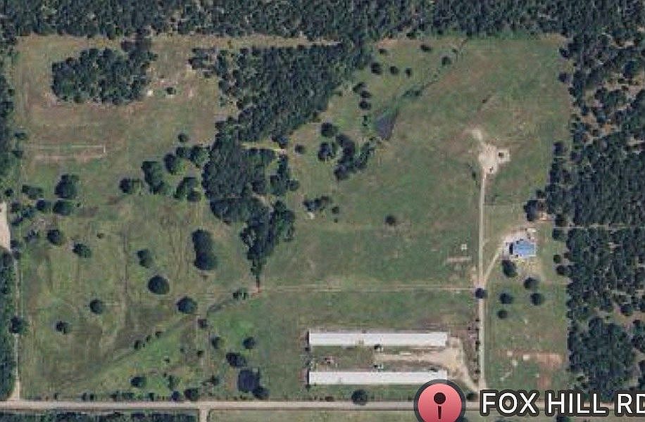 2nd image of 32800 Fox Hill Rd