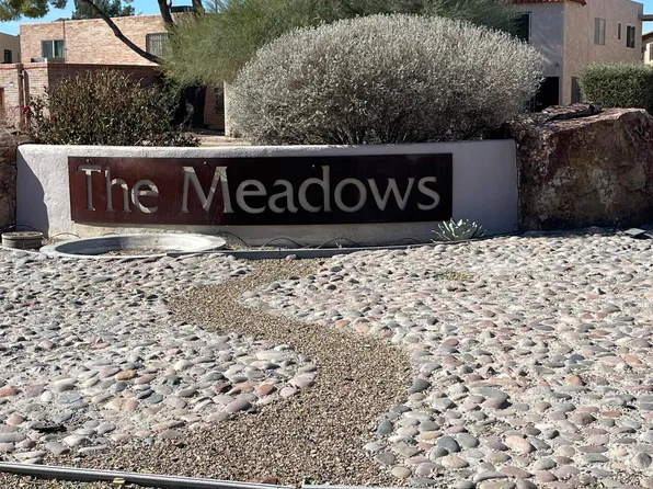 6742 E Calle La Paz, Tucson, AZ 85715