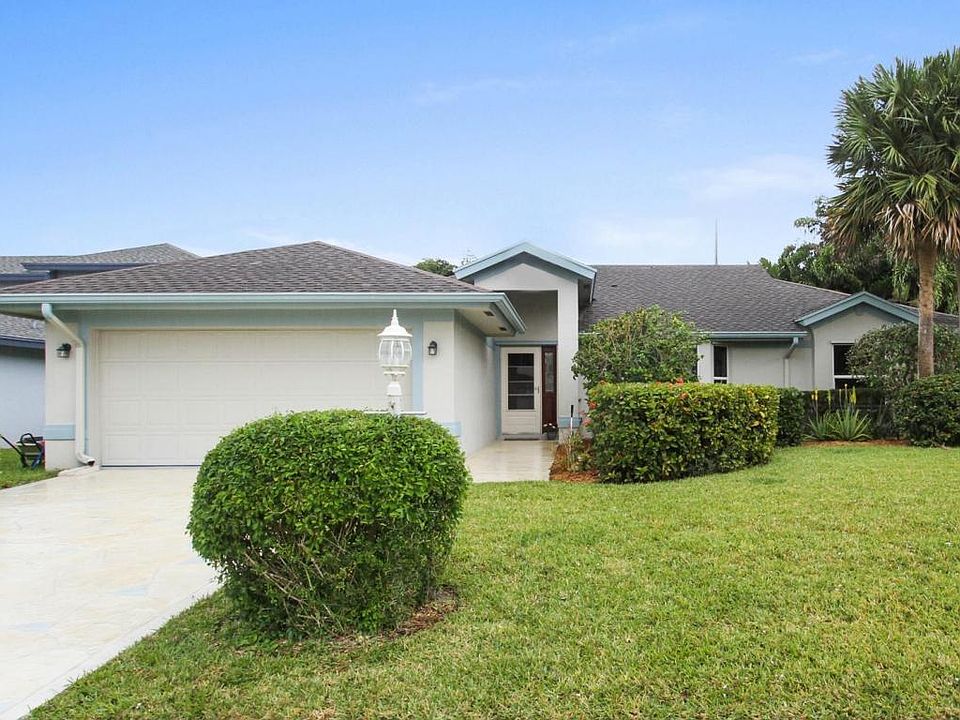 1st image of 536 N Cypress Dr