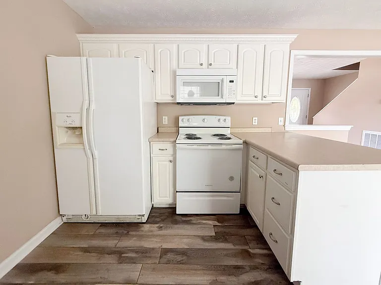 1301 Fisk Rd — Photo 8