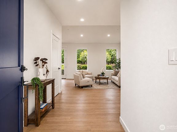 2nd image of 11014 6th Avenue W #B