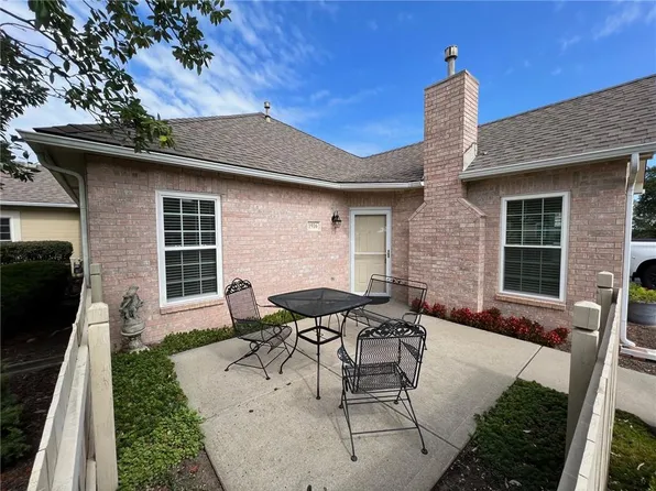 1916 W 139th St, Leawood, KS 66224