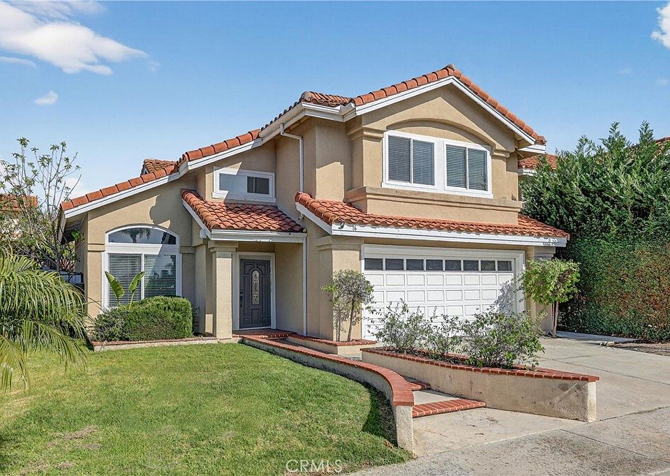 1st image of 16 Mapache