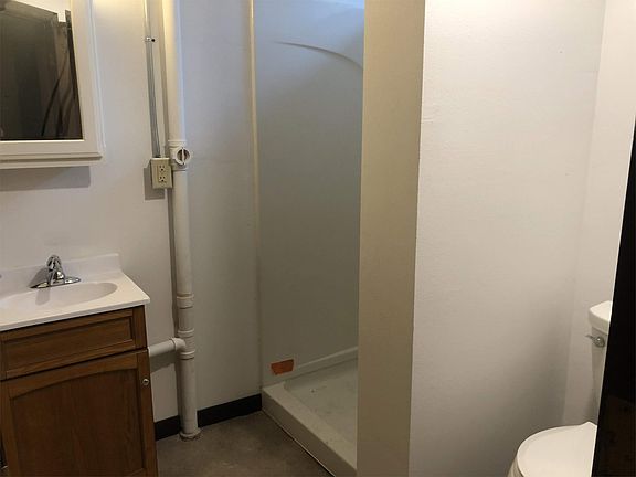 4th image of 2704 College St APT 1