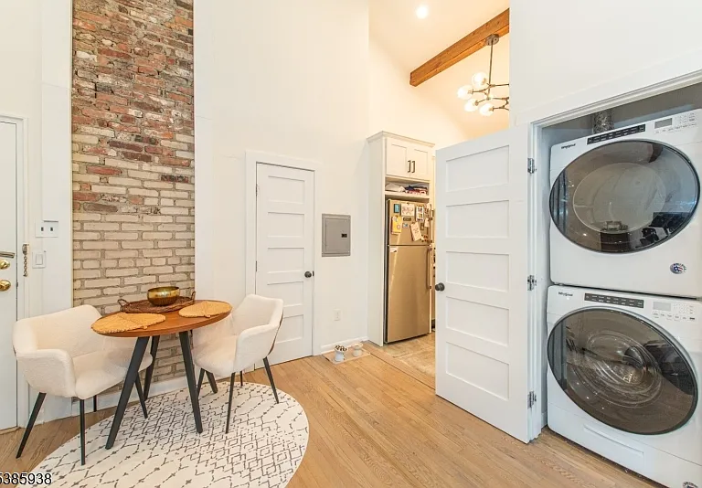 378 Claremont Ave #8 — Photo 7